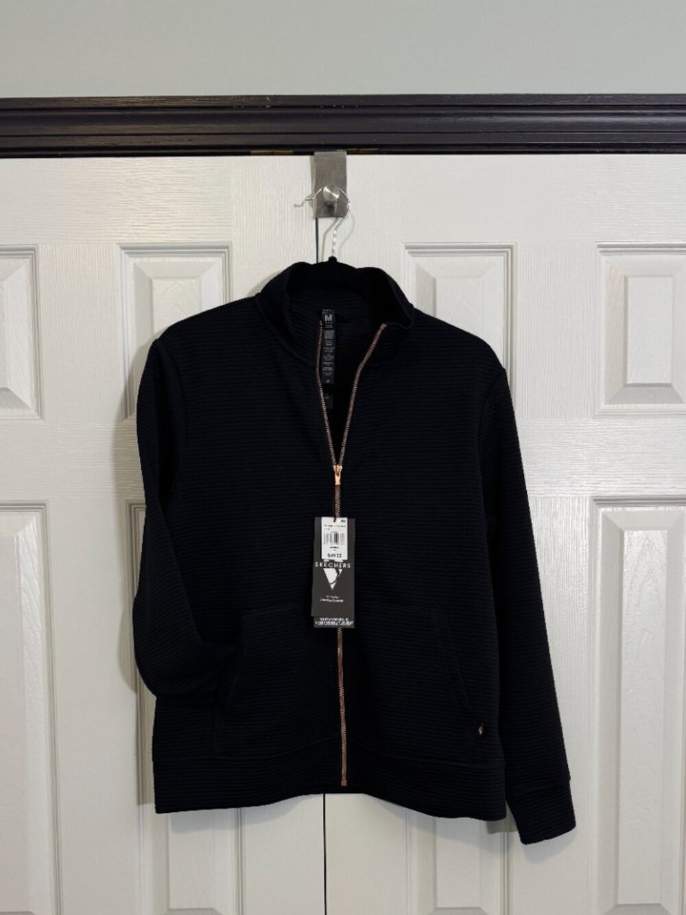 Black Jacket (Skechers) NWT - Picture 2 of 4